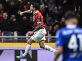 Milan vince ancora in rimonta, Como piegato 2-1