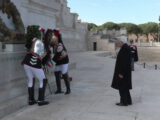 Unità Nazionale, Mattarella depone corona all’altare della Patria